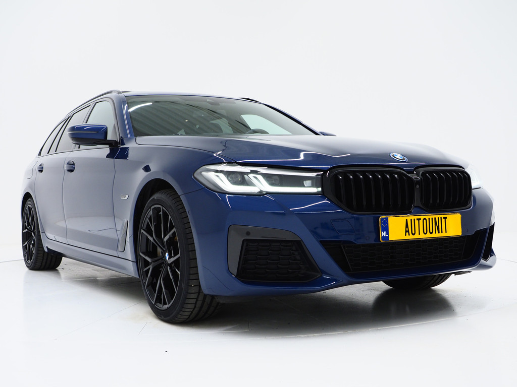 BMW 5 Serie Touring 520e M-Sport Shadow 10