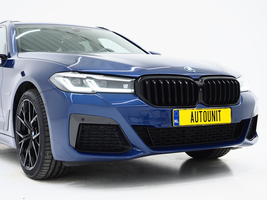 BMW 5 Serie Touring 520e M-Sport Shadow 11
