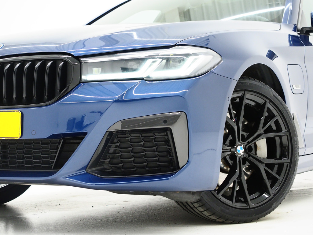 BMW 5 Serie Touring 520e M-Sport Shadow 5