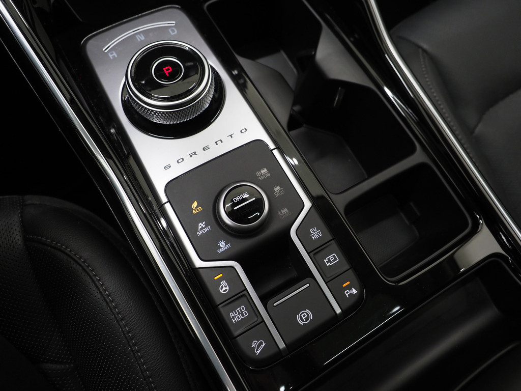 Kia Sorento 1.6 T-GDI Plug-in Hybrid 4WD DynamicLine 7p 32