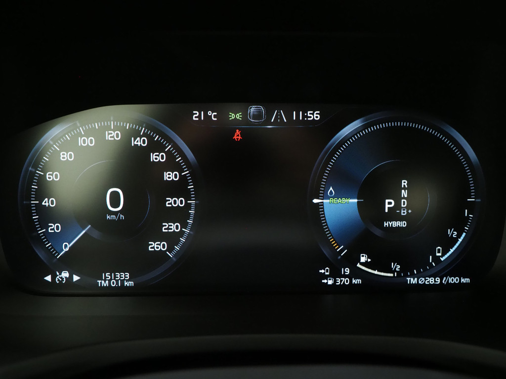 Volvo V60 2.0 T6 Recharge AWD R-Design 28