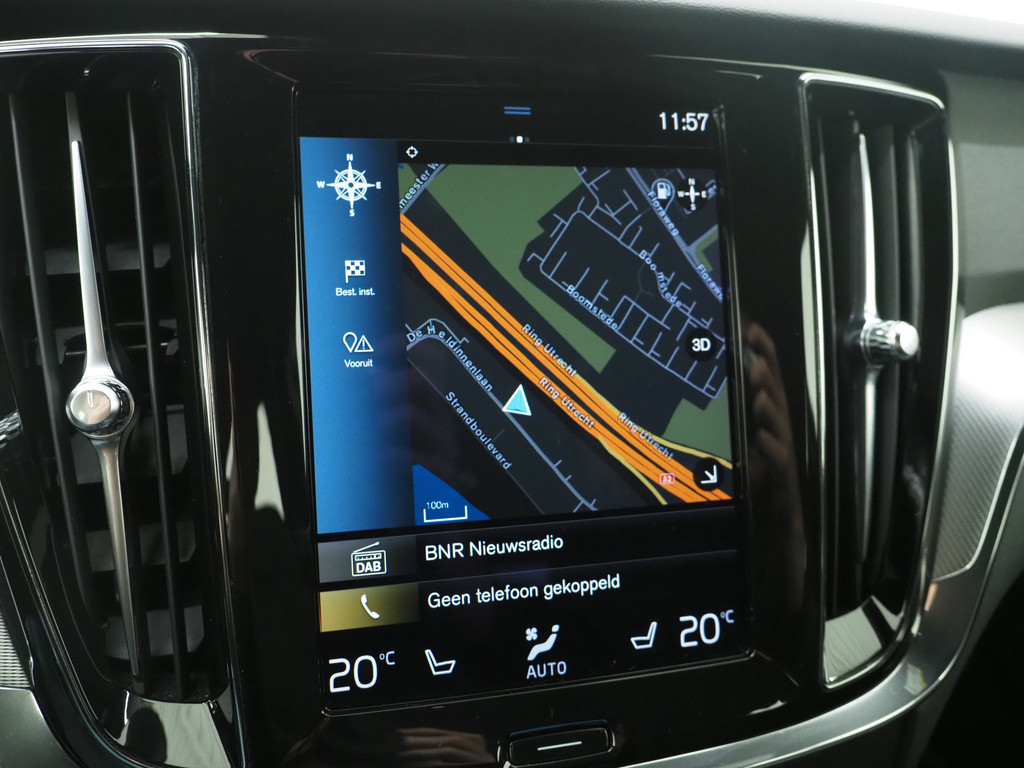 Volvo V60 2.0 T6 Recharge AWD R-Design 72