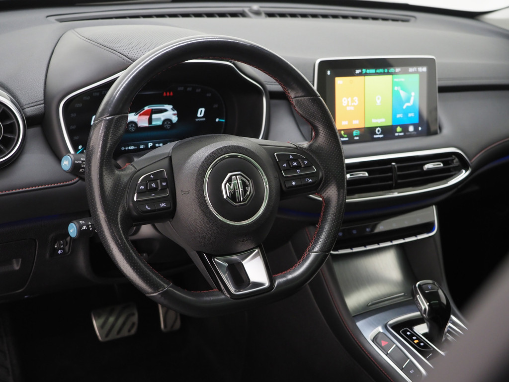 MG EHS 1.5 TGDI Luxury 14