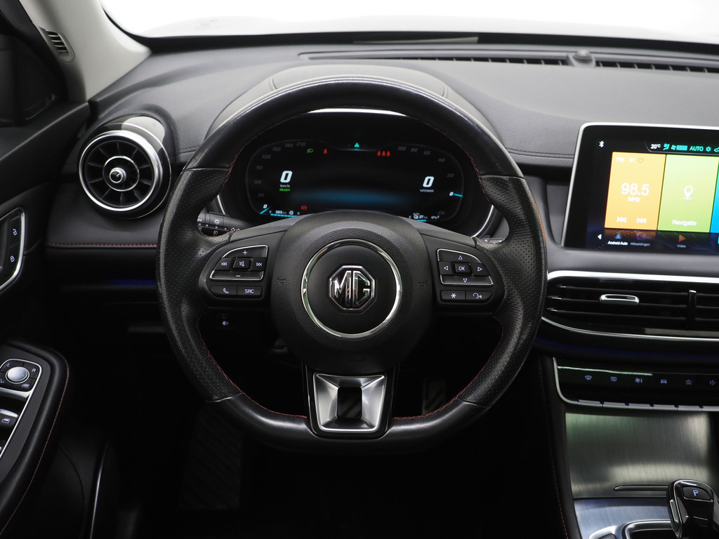 MG EHS 1.5 TGDI Luxury 33