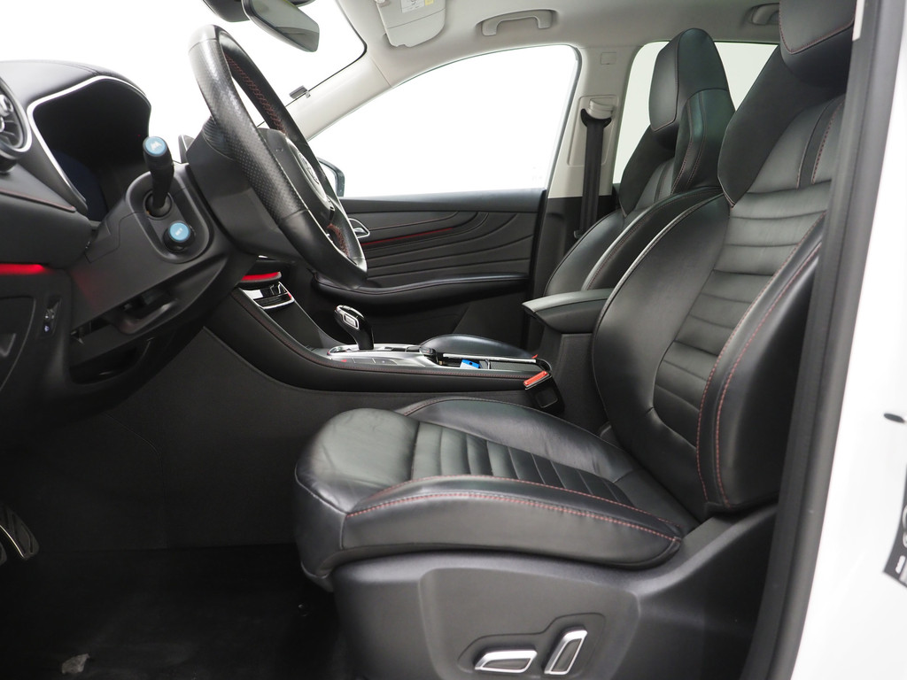 MG EHS 1.5 TGDI Luxury 16