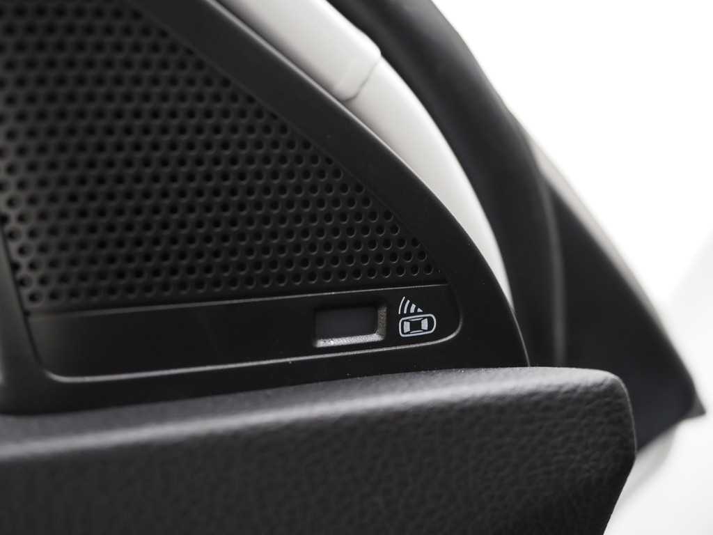 MG EHS 1.5 TGDI Luxury 18