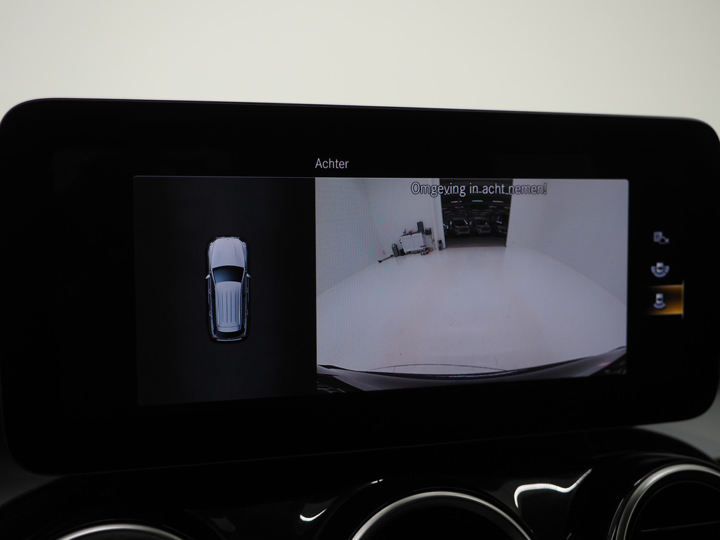 Mercedes-Benz GLC 300e 4MATIC 63