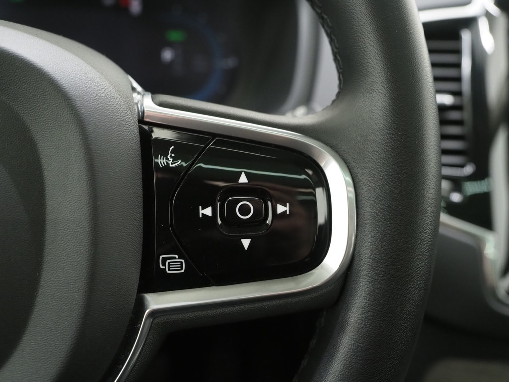 Volvo XC90 2.0 T8 Recharge AWD Ultimate 7P Long Range 23