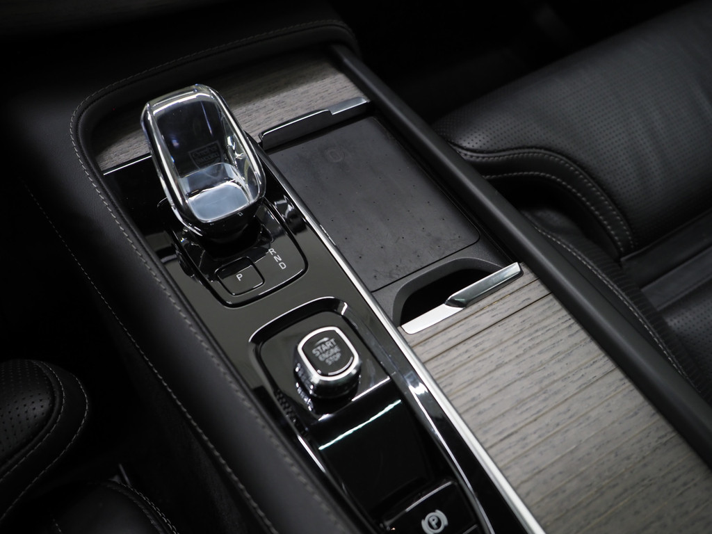 Volvo XC90 2.0 T8 Recharge AWD Ultimate 7P Long Range 34