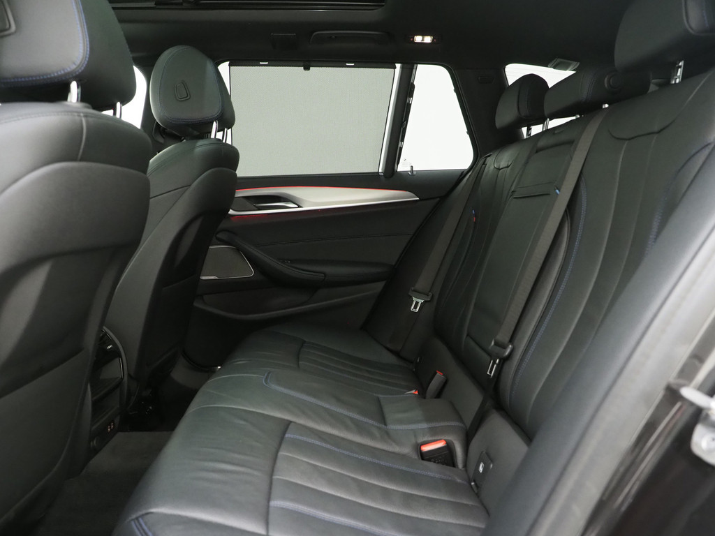 BMW 5 Serie Touring 530e xDrive M Sport Shadow 82