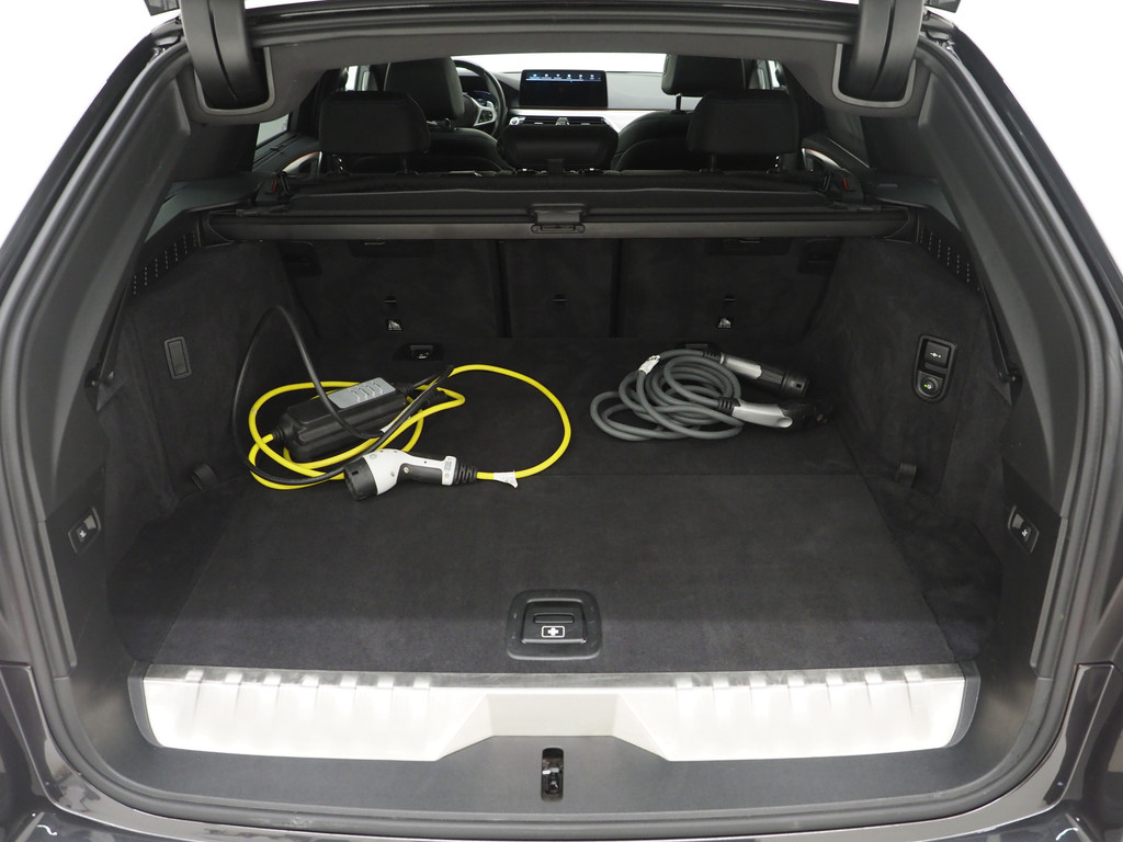 BMW 5 Serie Touring 530e xDrive M Sport Shadow 84