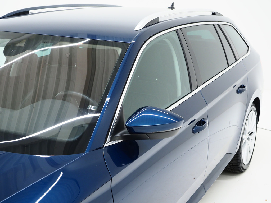 Škoda Superb Combi 1.4 TSI iV 218PK Style 13