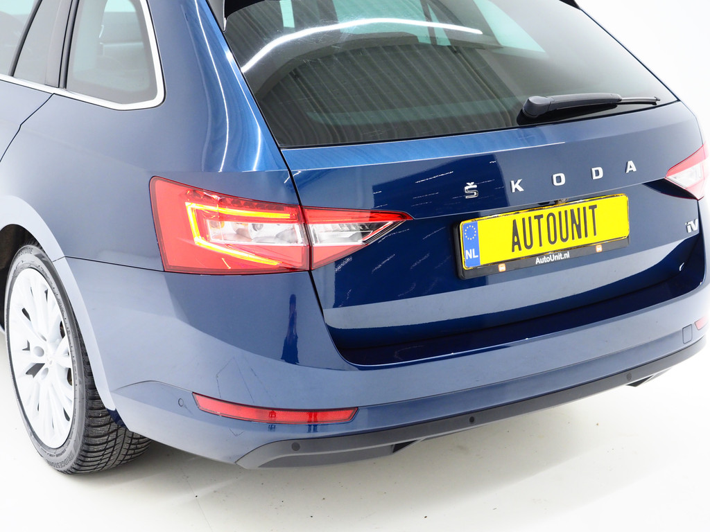 Škoda Superb Combi 1.4 TSI iV 218PK Style 14