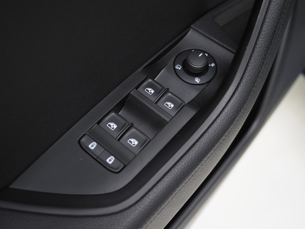 Škoda Superb Combi 1.4 TSI iV 218PK Style 18