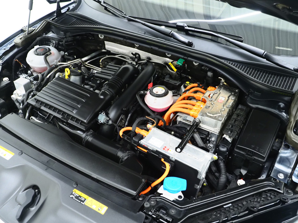 Škoda Superb Combi 1.4 TSI iV 218PK Style 51