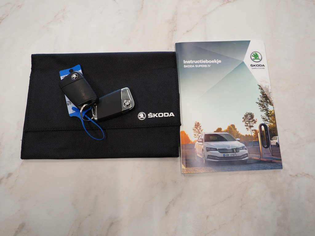 Škoda Superb Combi 1.4 TSI iV 218PK Style 52