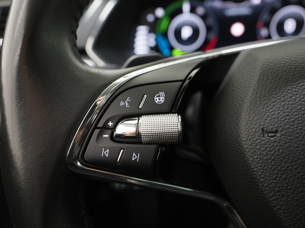 Škoda Superb Combi 1.4 TSI iV 218PK Style 68