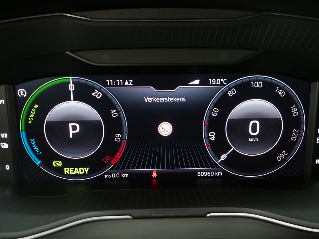 Škoda Superb Combi 1.4 TSI iV 218PK Style 71