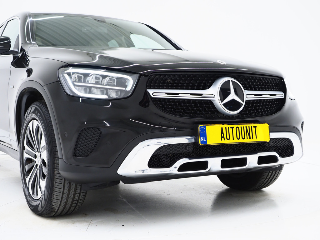 Mercedes-Benz GLC Coupé 300e 4MATIC 11