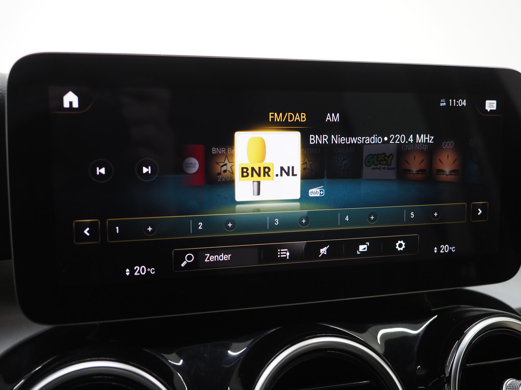 Mercedes-Benz GLC Coupé 300e 4MATIC 26