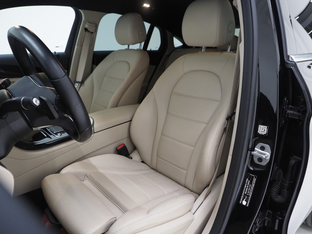 Mercedes-Benz GLC Coupé 300e 4MATIC 39