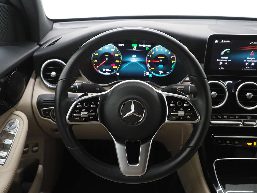 Mercedes-Benz GLC Coupé 300e 4MATIC 68