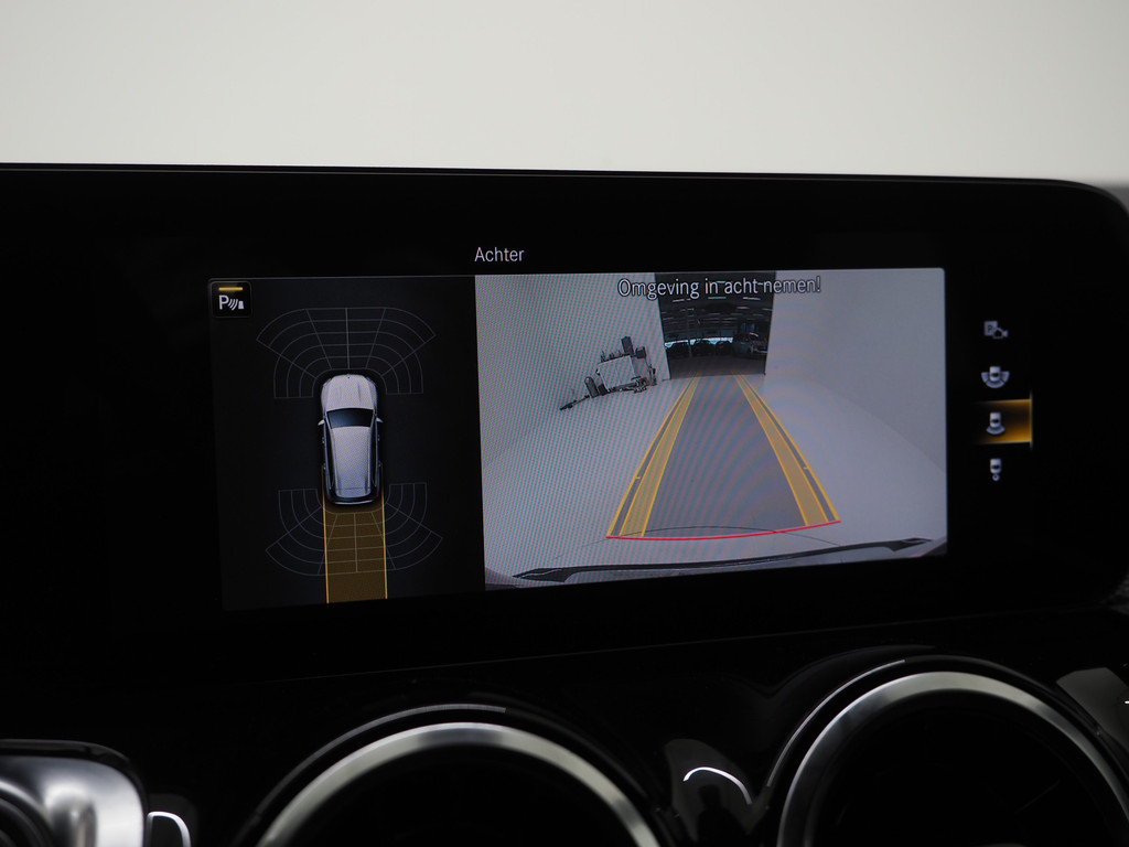 Mercedes-Benz GLB 180 7p. 25