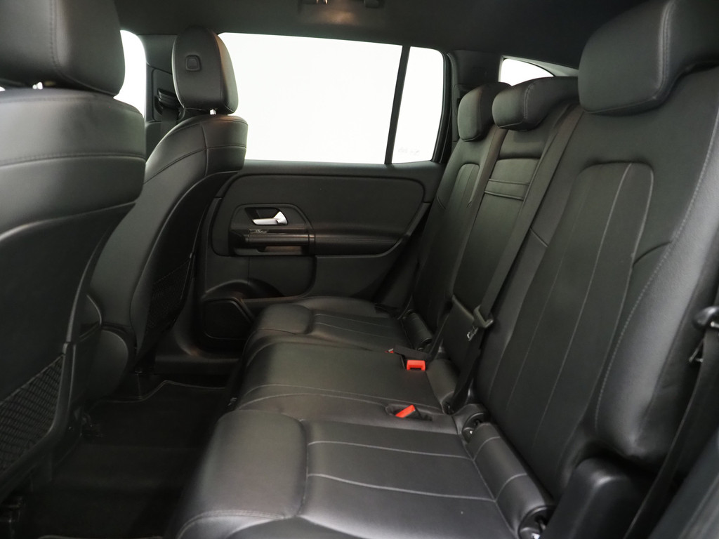 Mercedes-Benz GLB 180 7p. 29