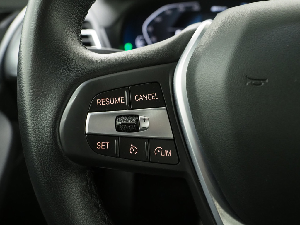 BMW X3 xDrive30e LCI 292PK 53