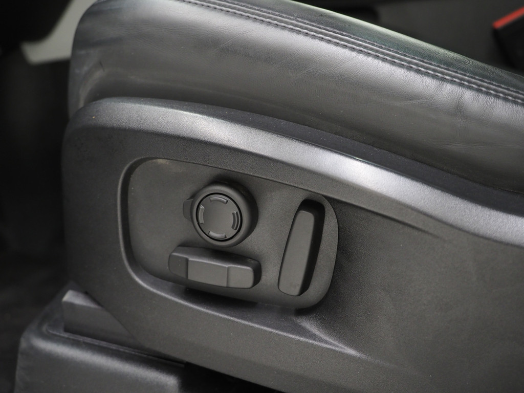 Land Rover Defender 110 2.0 P400e 110 Carpathian 59