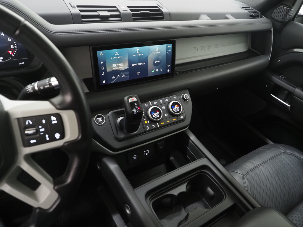 Land Rover Defender 110 2.0 P400e 110 Carpathian 72