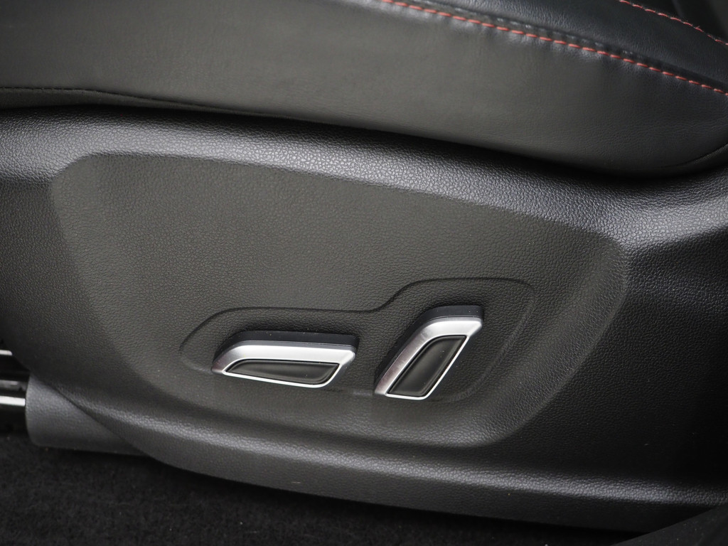 MG EHS 1.5 TGDI Luxury 57