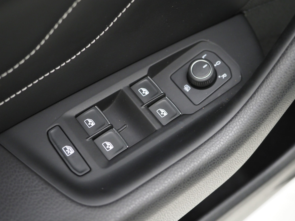 Volkswagen Passat Variant 1.4 TSI PHEV GTE R-Line 18