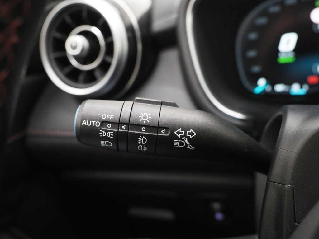 MG EHS 1.5 TGDI Luxury 61