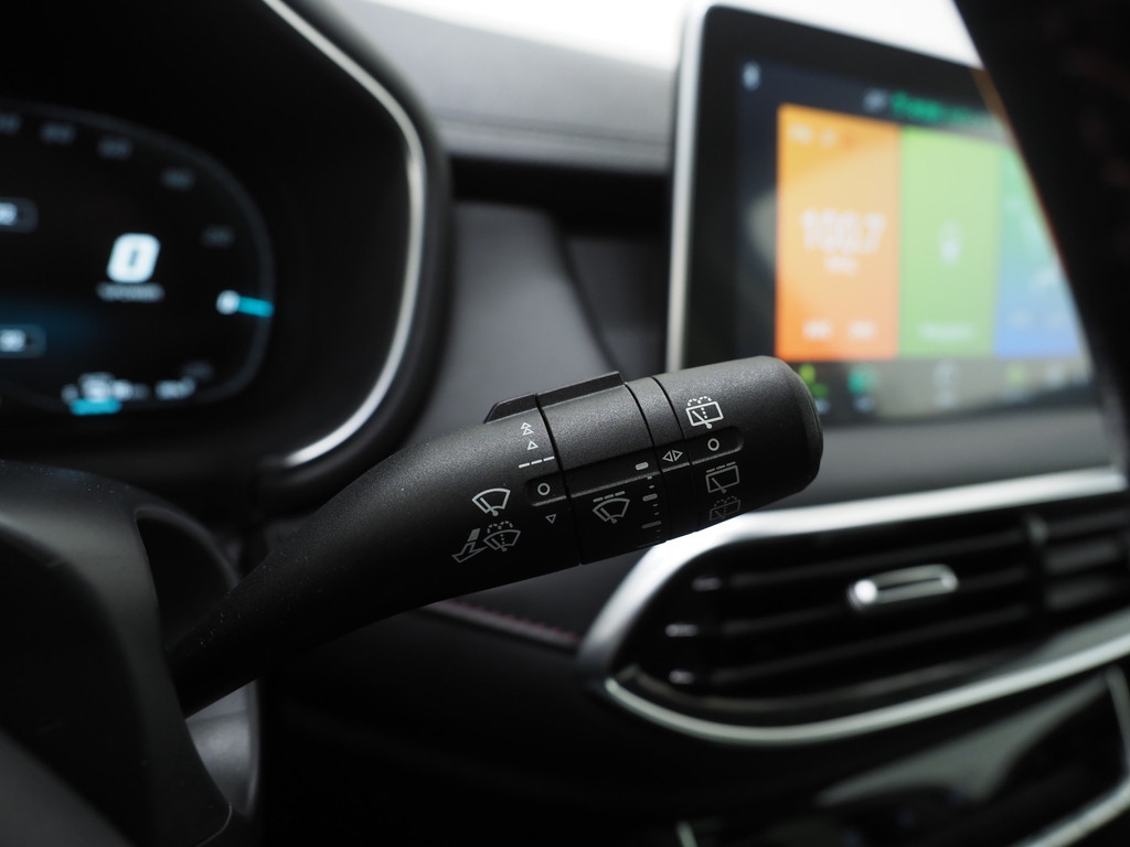 MG EHS 1.5 TGDI Luxury 65