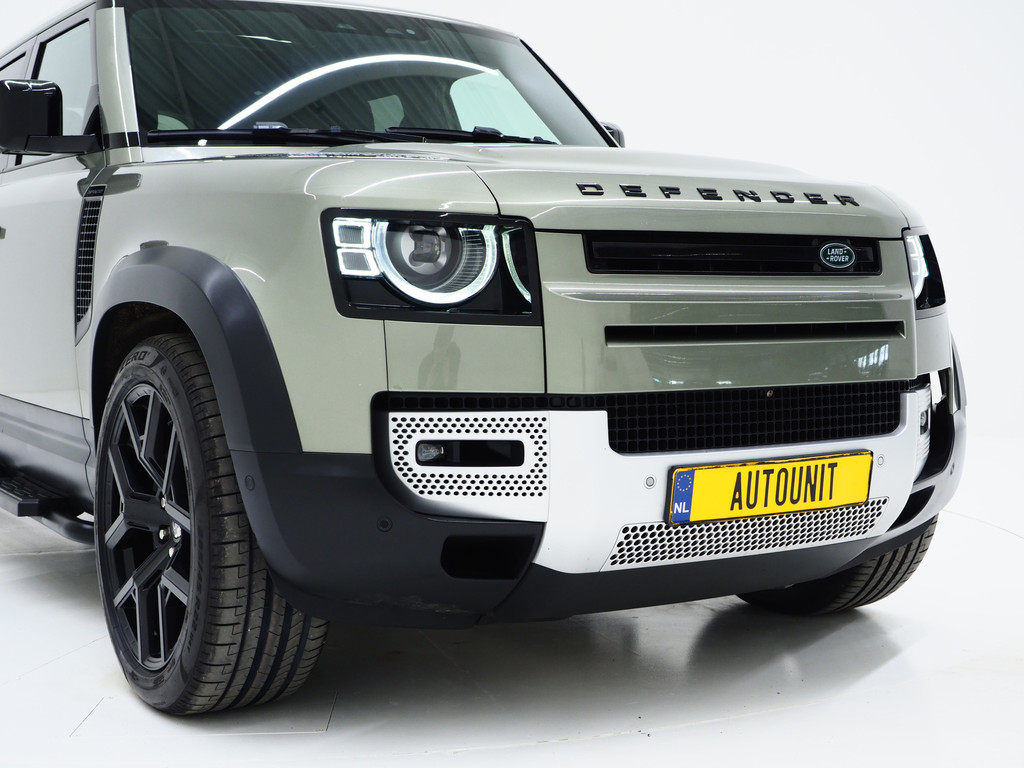 Land Rover Defender 110 2.0 P400e Urban 11