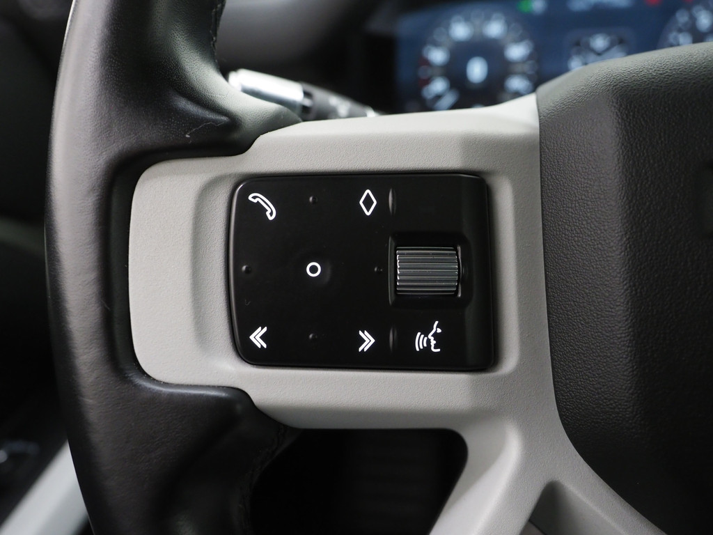 Land Rover Defender 110 2.0 P400e Urban 22