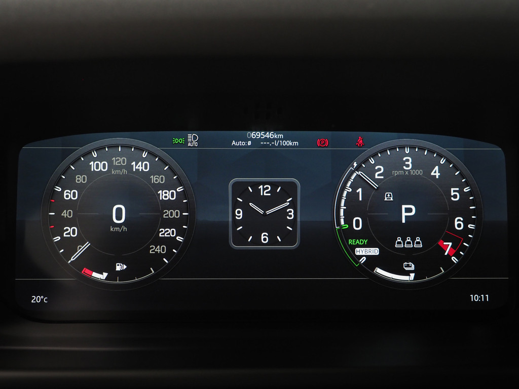 Land Rover Defender 110 2.0 P400e Urban 26