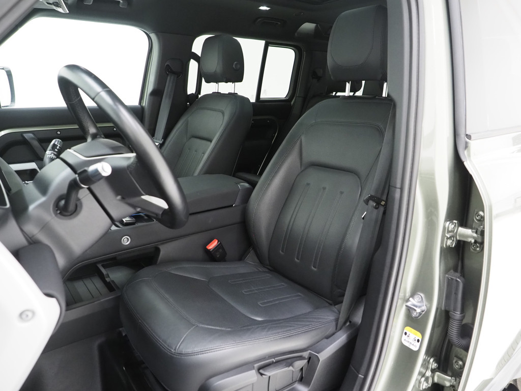 Land Rover Defender 110 2.0 P400e Urban 46