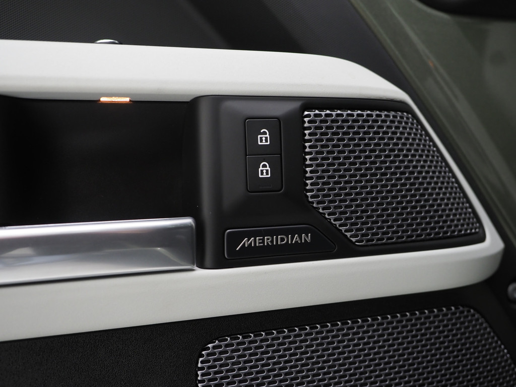 Land Rover Defender 110 2.0 P400e Urban 63