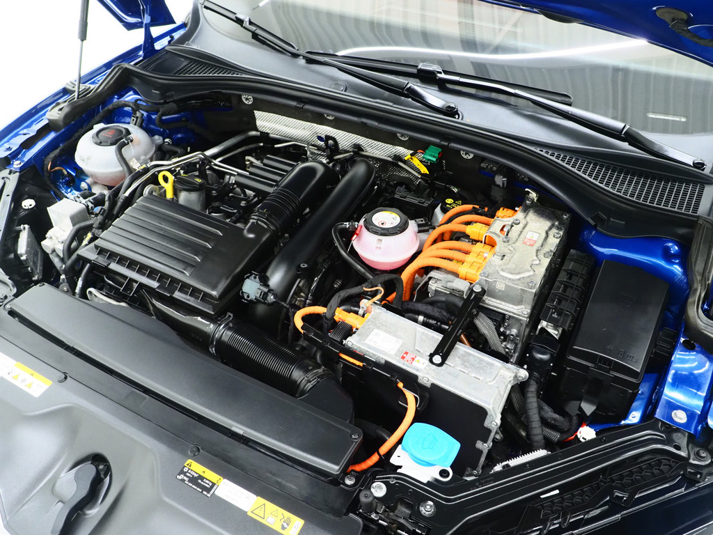 Škoda Superb Combi 1.4 TSI iV Style 6