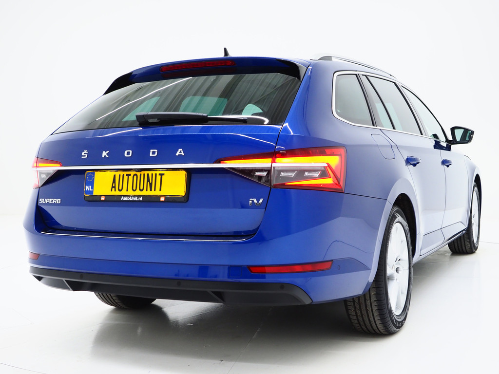 Škoda Superb Combi 1.4 TSI iV Style 8