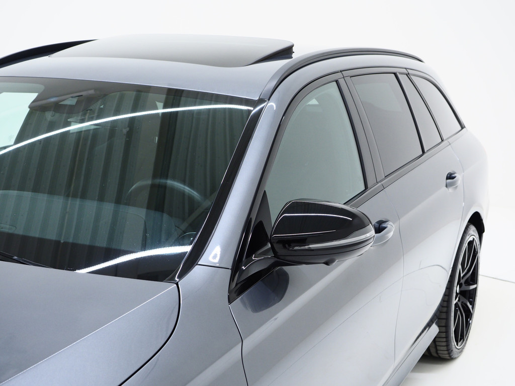 Mercedes-Benz E-Klasse Estate 300 e AMG Line 12