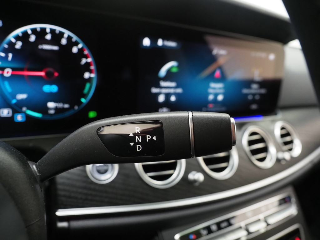 Mercedes-Benz E-Klasse Estate 300 e AMG Line 66