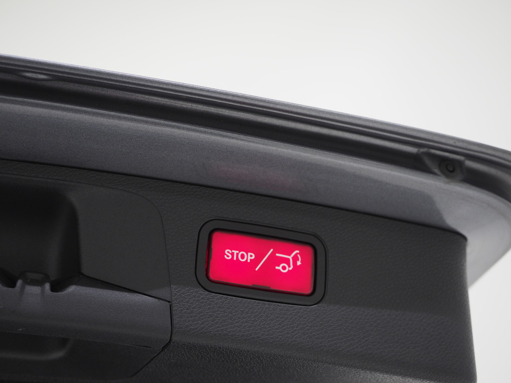 Mercedes-Benz E-Klasse Estate 300 e AMG Line 81