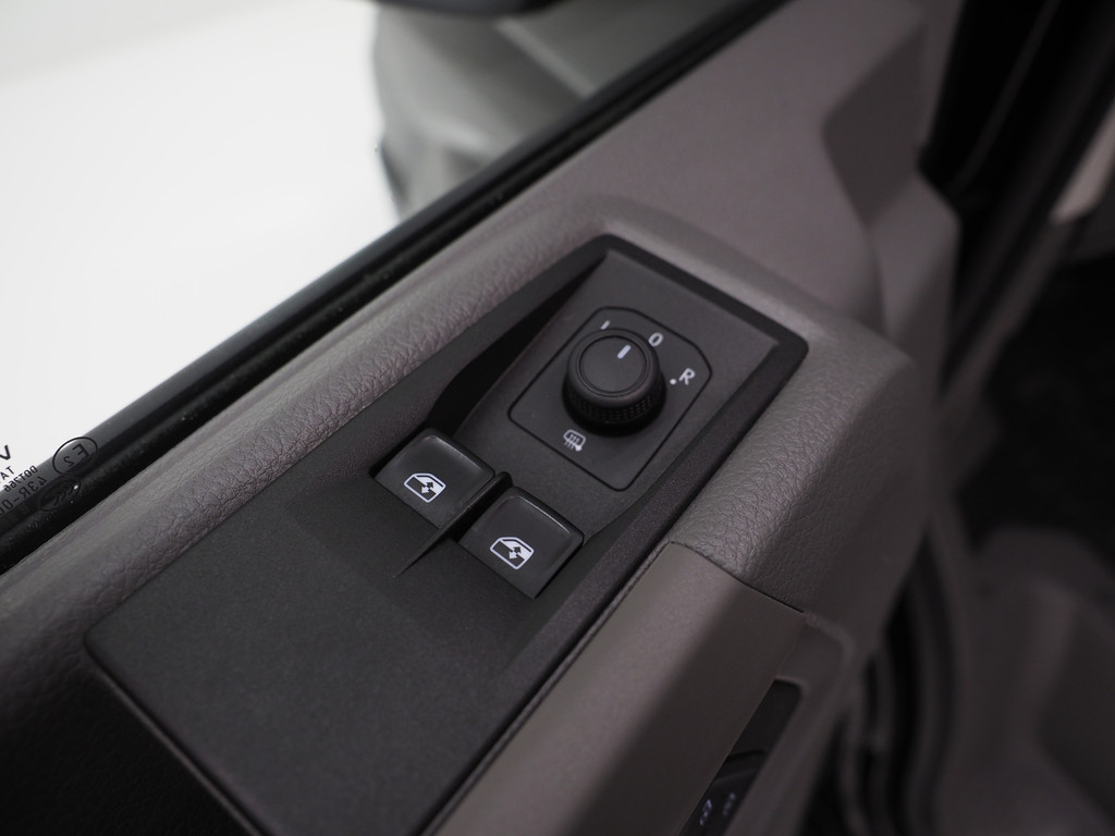 Volkswagen Crafter 35 2.0 TDI L4H3 16