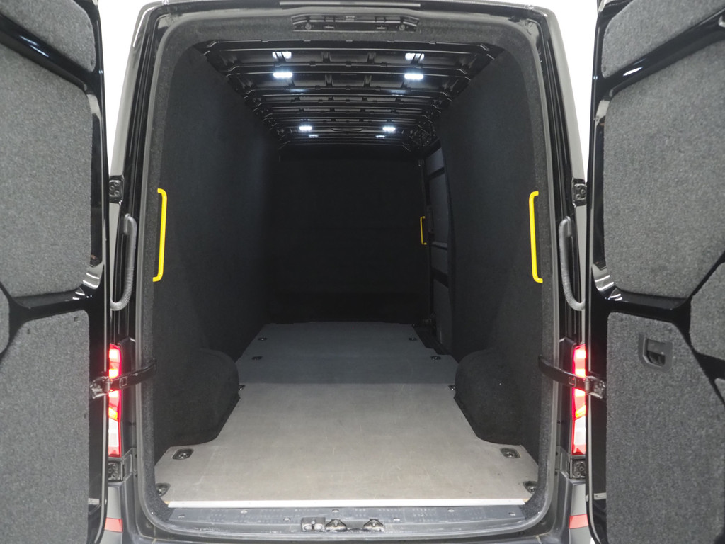 Volkswagen Crafter 35 2.0 TDI L4H3 31