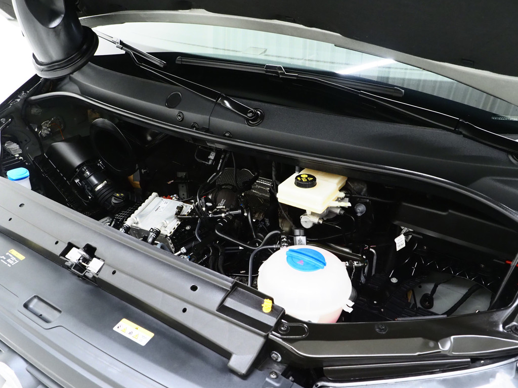 Volkswagen Crafter 35 2.0 TDI L4H3 5