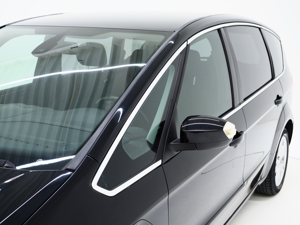 Ford S-Max 2.0 Titanium 12