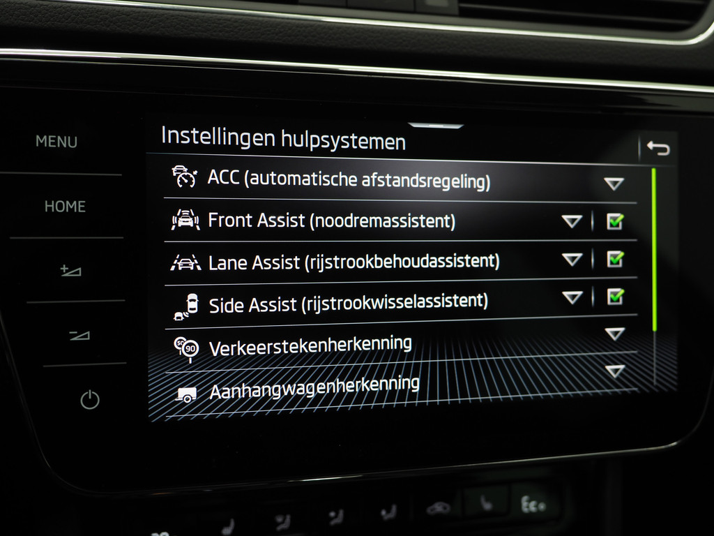 Škoda Superb Combi 1.4 TSI iV 218PK Style 29